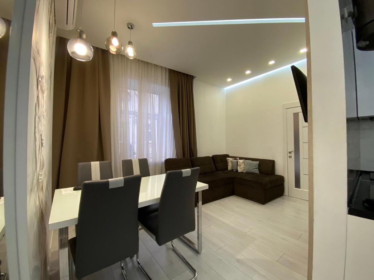 Galicia Apartments Лвив Екстериор снимка