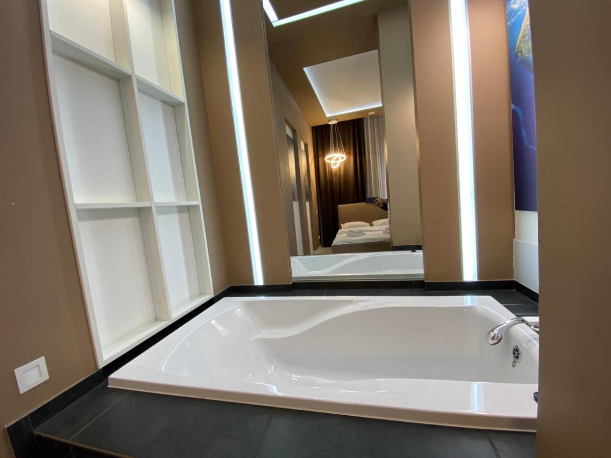 Galicia Apartments Лвив Екстериор снимка
